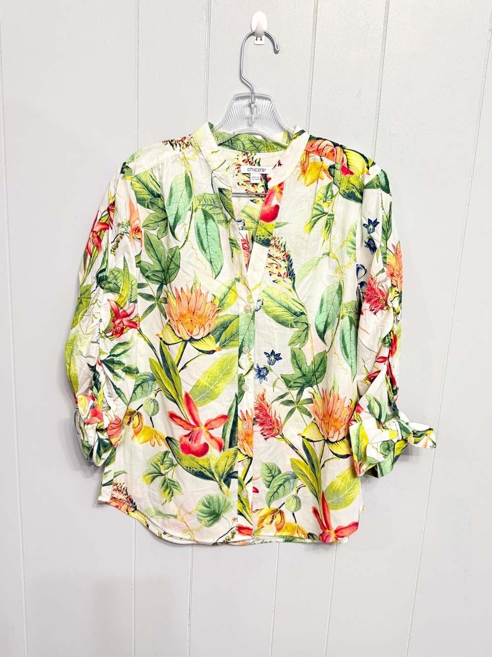 #7)  NWOT Chico's Cotton White Floral Tropical Button-Front Blouse